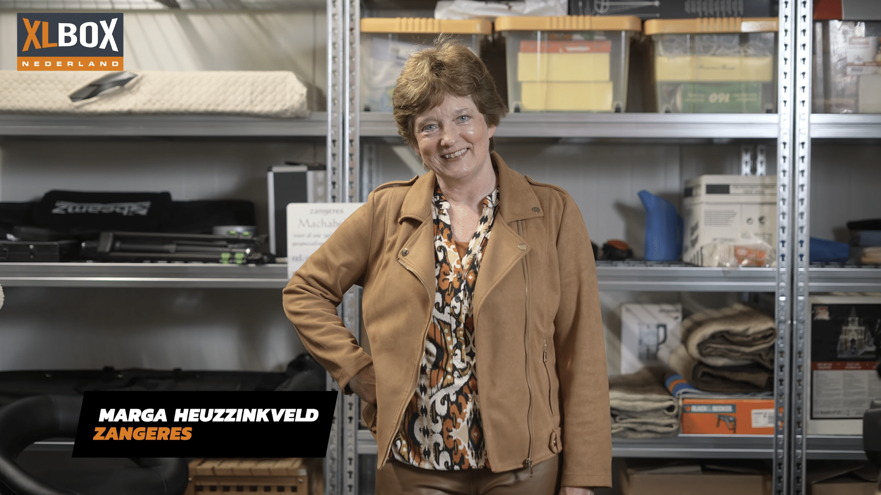 XLBox Nederland - een zangeres